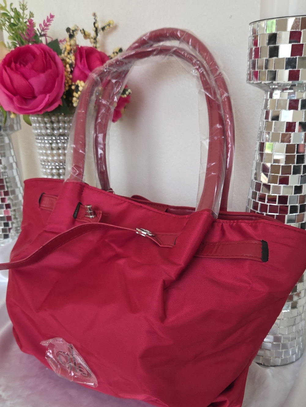 Alo Style Stylish Red Tote Bag